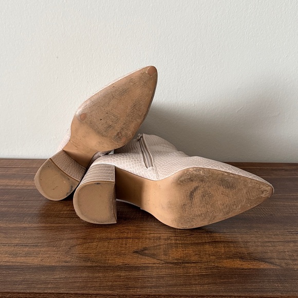 Express Croc-Embossed Beige Ankle Boots - Picture 4 of 5